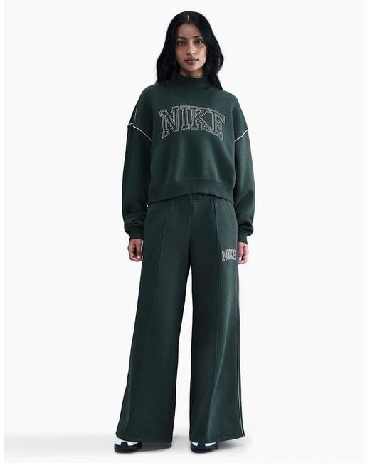 Nike Green Speed Mock Neck High Collar Long Sleeve Sweatshirt