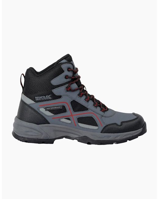 Regatta Black Vendeavour Walking Boots for men