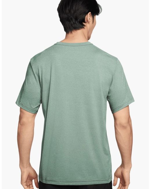 Nike Green Hyverse Dri-Fit Uv Fitness Sportswear T Shirt for men