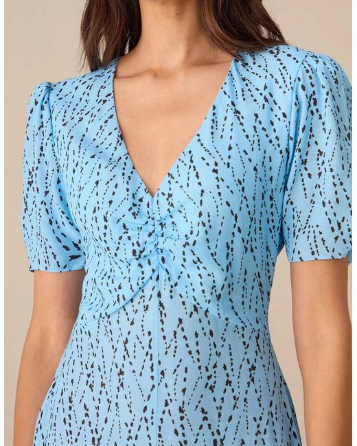 Ro&zo Blue Dash Print Ruched Front Midi Dress