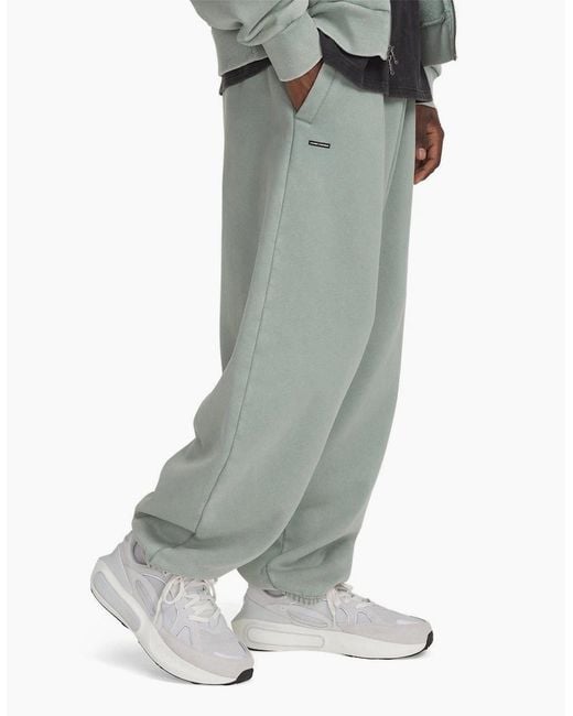 Under Armour Gray Solid Patterned Wide Leg Icon Joggers for men