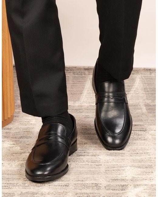 Oswin Hyde Black Wyatt for men