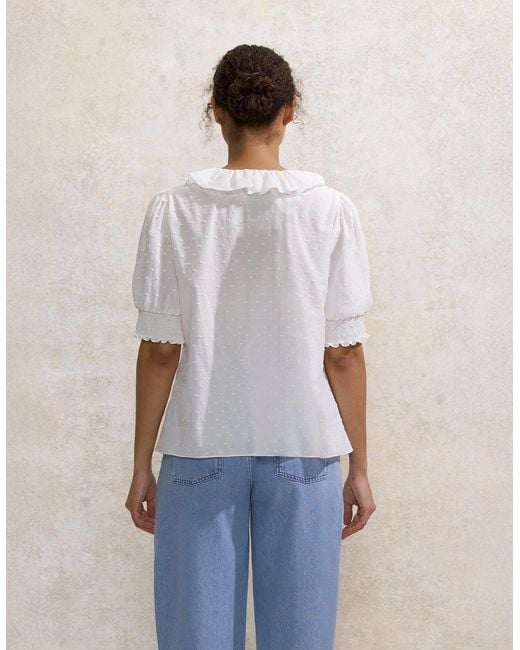 Ro&zo Gray Ivory Dobby Ruffle-Front Blouse