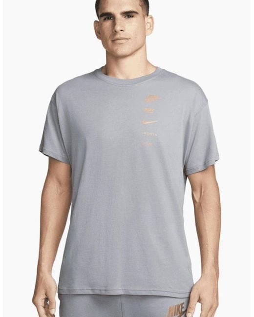 Nike Gray Standard Issue Sportswear T Shirt for men