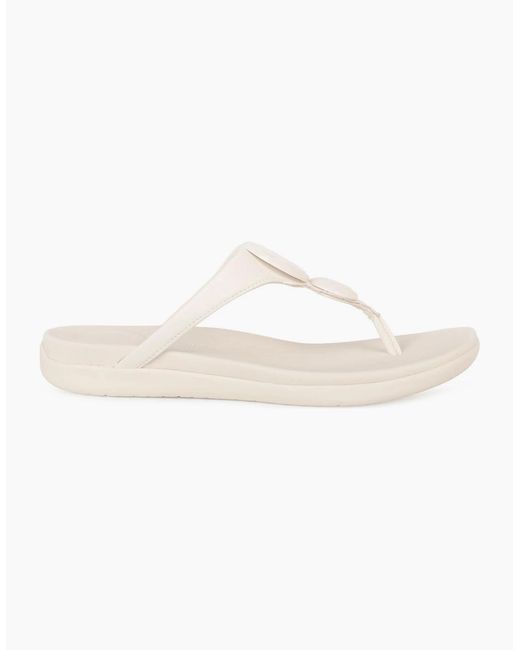 Fitflop White Solay Glossy Disc Toe Post Sandals