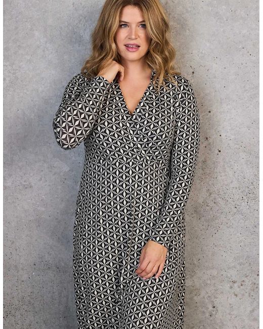 Live Unlimited London Gray Petite Geo Print Collar Wrap Jersey Dress