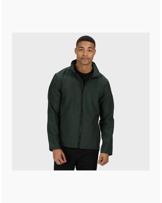 Regatta Green Standout Ablaze Printable Soft Shell Jacket for men