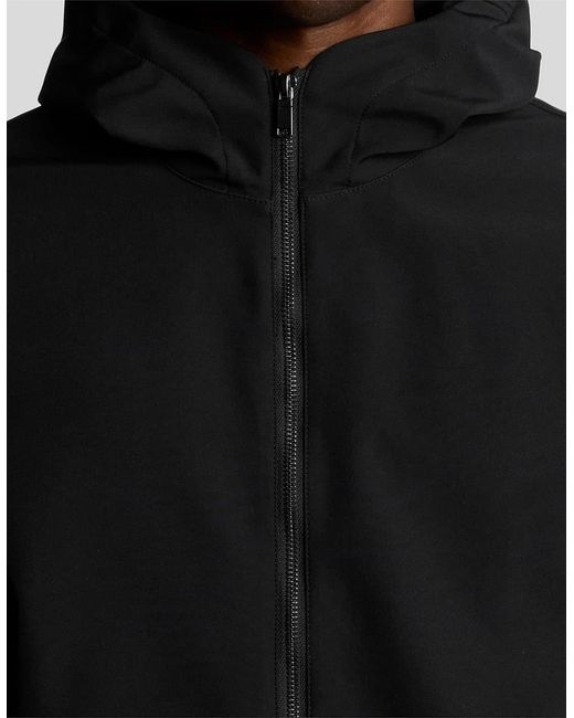 Lyle & Scott Black Solid Patterned Hooded Softshell Jacket With Zipped Pocket for men