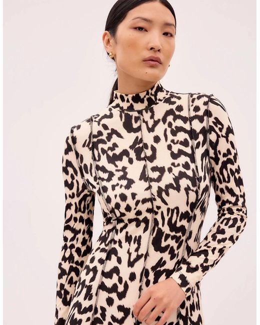 Ro&zo White Petite Leopard-Print Jersey Turtleneck Maxi Dress