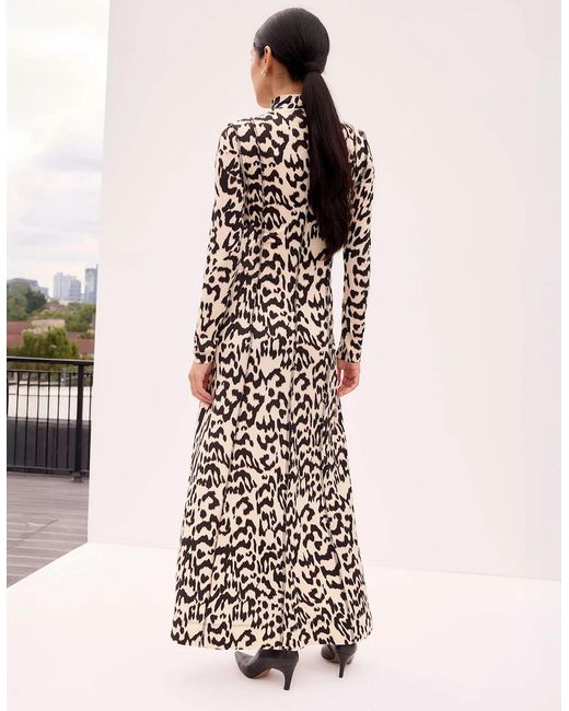 Ro&zo White Petite Leopard-Print Jersey Turtleneck Maxi Dress