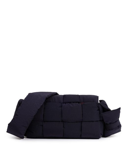 Borsa Padded Tech Cassette di Bottega Veneta in Blue da Uomo