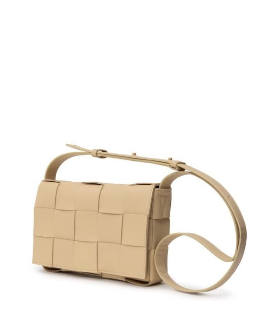 Borsa A Tracolla Cassette di Bottega Veneta in Natural