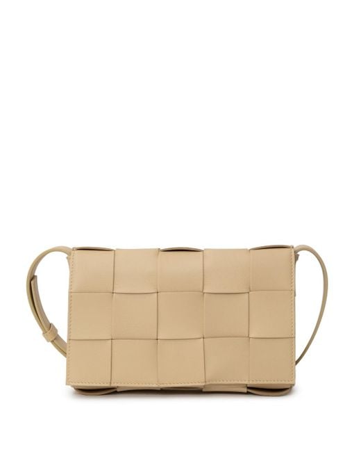 Borsa A Tracolla Cassette di Bottega Veneta in Natural