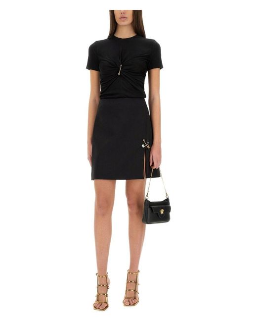 【関税&送料込】Versace Safety Pin Curled Top Versace Safety Pin Curled Top in Black | Lyst