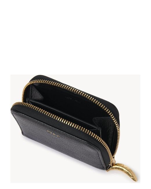 【CHLOE】BANANA CARD WALLET Chloé Banana Card Holder In Grained Leather in Black | Chloé TM