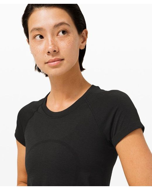 lululemon athletica Black – Swiftly Tech Short-Sleeve Shirt 2.0 Race Length – –