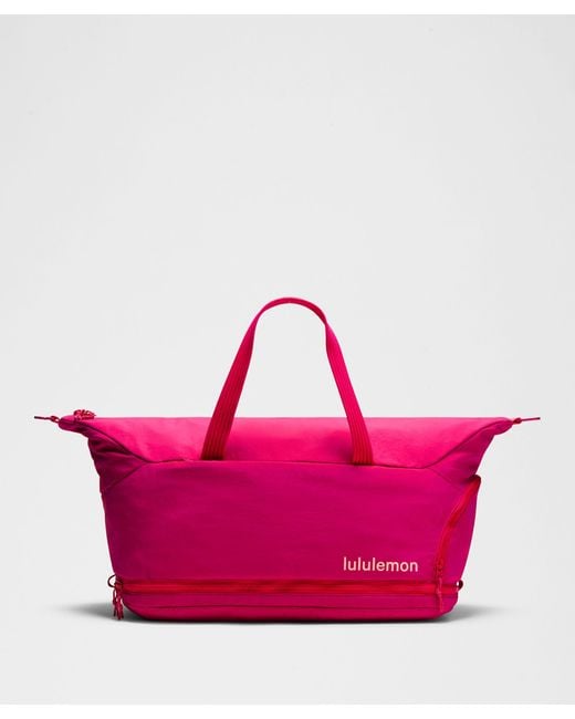 lululemon 3-In-1 Gym Duffle Bag 30L in Pink | Lyst lululemon 3-In-1 Gym Duffle Bag 30L in Pink | Lyst
