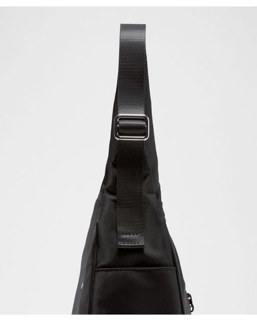lululemon athletica Black City Essentials Shoulder Bag 4L
