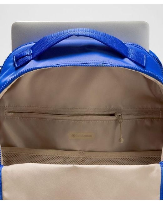 lululemon athletica Blue – New Crew Backpack 22L – /Khaki
