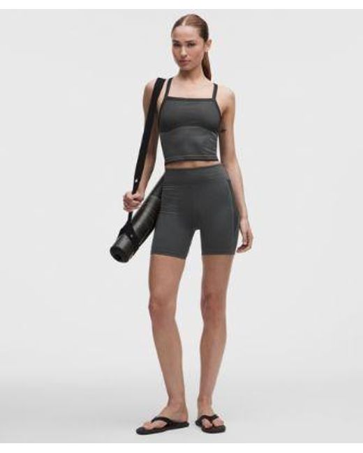 lululemon athletica Black – Salutations High-Rise Yoga Shorts – 6" – – Size 4