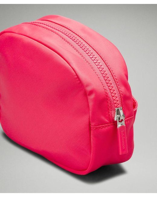 lululemon athletica Pink – City Essentials Pouch Bag Mini –