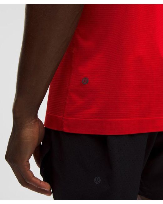 lululemon athletica Red – Metal Vent Tech Short-Sleeve Shirt – – Size Large for men