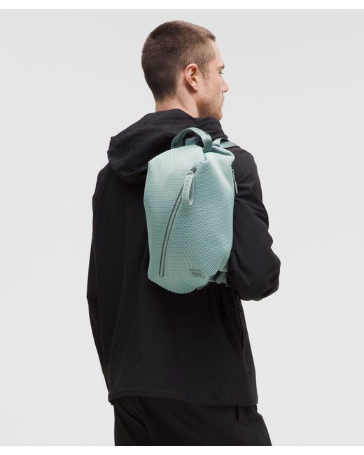 lululemon - ルルレモン　Fast track bag ショルダーバッグ　バッグ Fast Track Bag *9L | バッグ | Lululemon JP