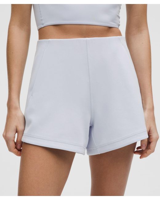lululemon athletica White – Softstreme Kick-Flare Mid-Rise Shorts – 4" – – Size 4