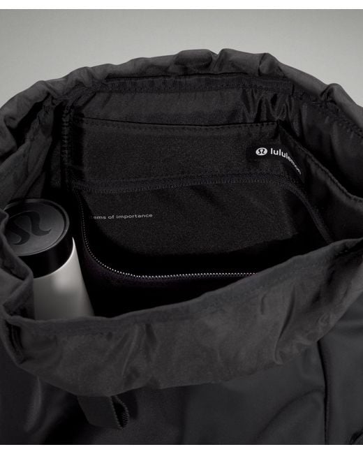 ルルレモン  Wunderlust Backpack 14Lリュック ブラック Wunderlust バックパック *ミニ 14L | バッグ | Lululemon JP