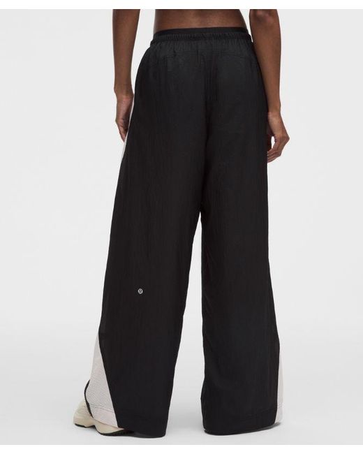 lululemon athletica Black – License To Train Textured Nylon Mid-Rise Pants – – Size Large