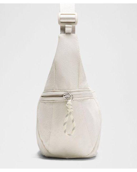 lululemon athletica White – Small Slouchy Sling Bag 3L –