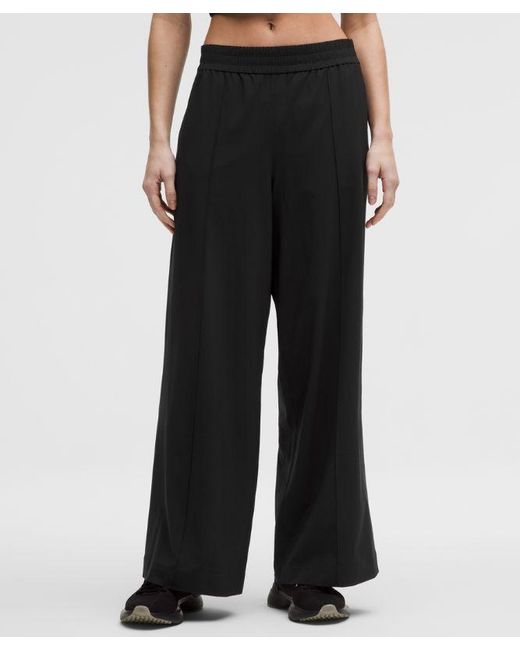 lululemon athletica Black Breezily Mid-Rise Pant