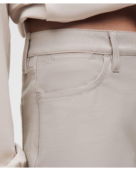 lululemon athletica Natural Easyfive Mid-Rise Short 4.5"