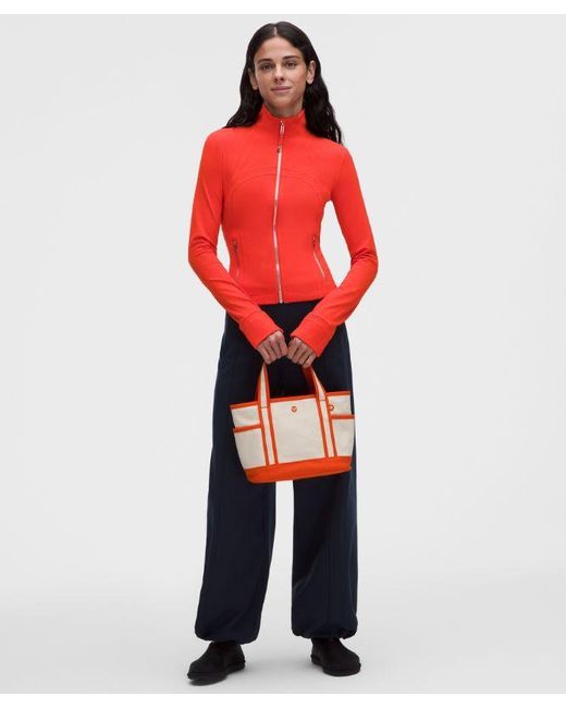 lululemon athletica Red – Daily Multi-Pocket Small Zip-Top Tote Bag 5L –