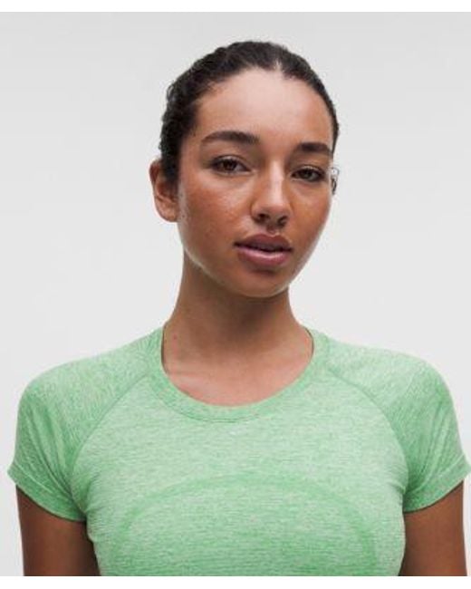 lululemon – Swiftly Tech Short-Sleeve Shirt 2.4 Waist Length