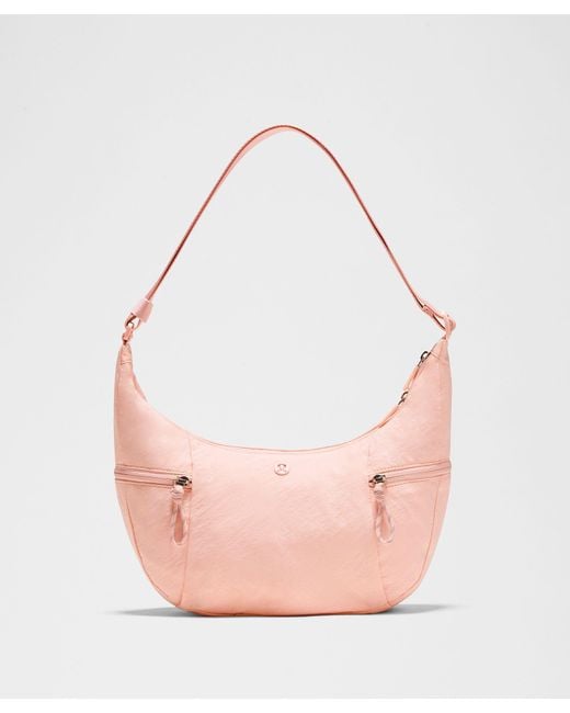 lululemon ナイロン ピンク ショルダーバッグ 6L 未使用 lululemon ナイロン ピンク ショルダーバッグ 6L - メルカリ