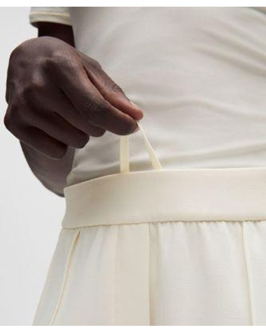 lululemon athletica Red – Lightweight Softstreme Mid-Rise Pintuck Shorts – 4" – – Size Large