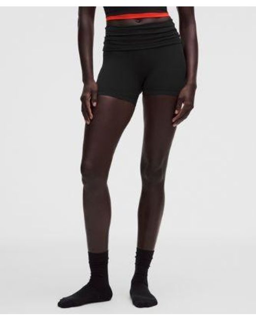 lululemon athletica Black Groove Foldover Mid-Rise Short 4"