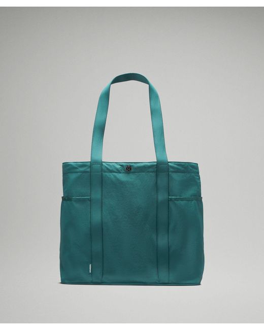 lululemon athletica Daily Multi-pocket Tote Bag 20l - Color Green