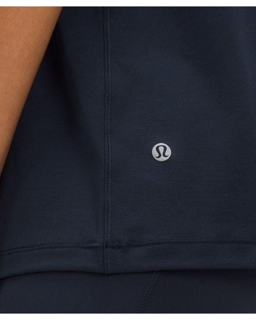 lululemon athletica Blue – Jersey Training Short-Sleeve Shirt – – Size 4