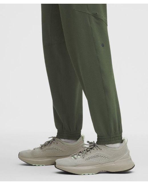 lululemon athletica Gray License To Train Textured Jogger for men