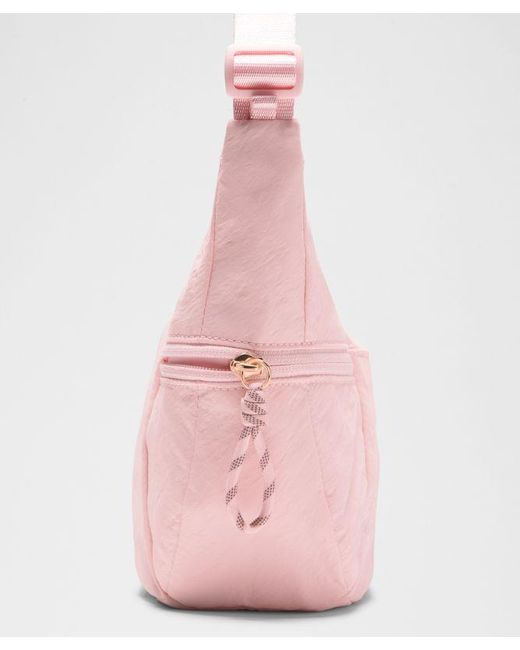 lululemon athletica Pink – Small Slouchy Sling Bag 3L –