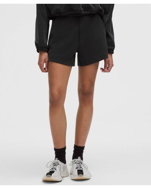 lululemon athletica Black – Softstreme High-Rise Shorts – 4" – – Size 4
