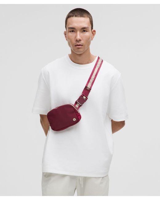lululemon Everywhere Belt Bag 1L Wordmark /Burgundy in Red | Lyst lululemon Everywhere Belt Bag 1L Wordmark /Burgundy in Red | Lyst