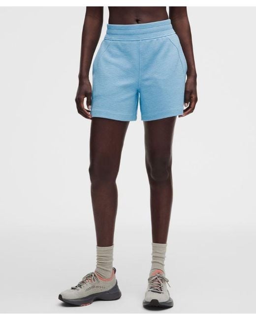 lululemon athletica Blue – Scuba High-Rise Shorts Waffle – 5" – – Size Large
