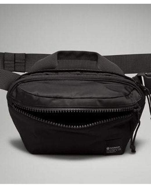 lululemon athletica Black – All Day Essentials Belt Bag 2.5L –