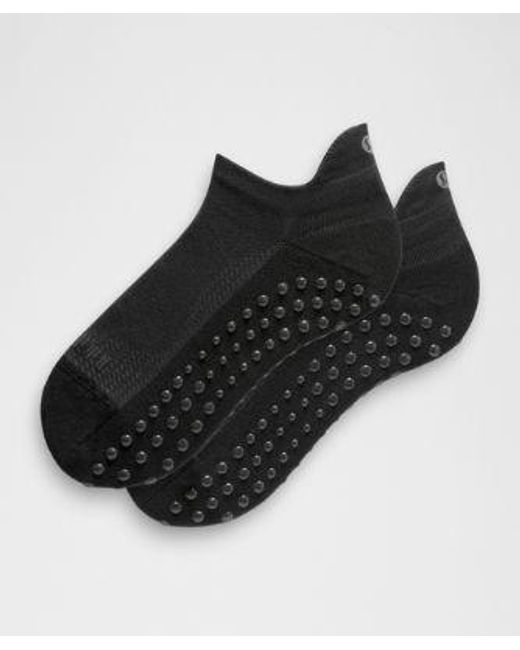 lululemon athletica Black – Find Your Balance Grip Tab Socks – – Size Large