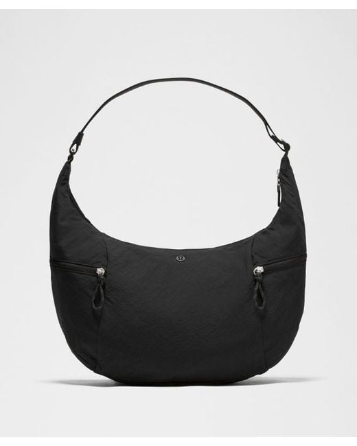 lululemon athletica Black – Large Slouchy Sling Bag 13L –