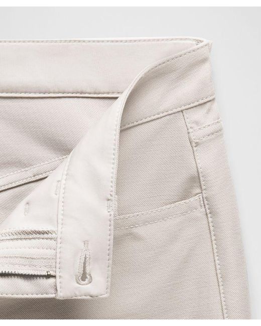 lululemon athletica Natural Easyfive Mid-Rise Short 4.5"