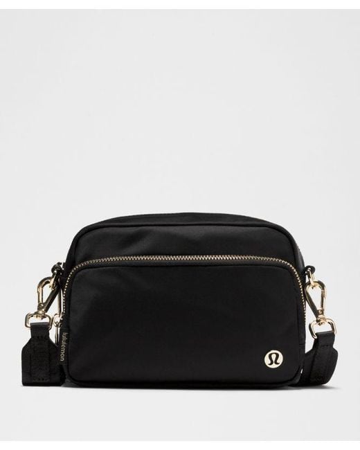 lululemon athletica Black Everywhere Crossbody Bag 2L